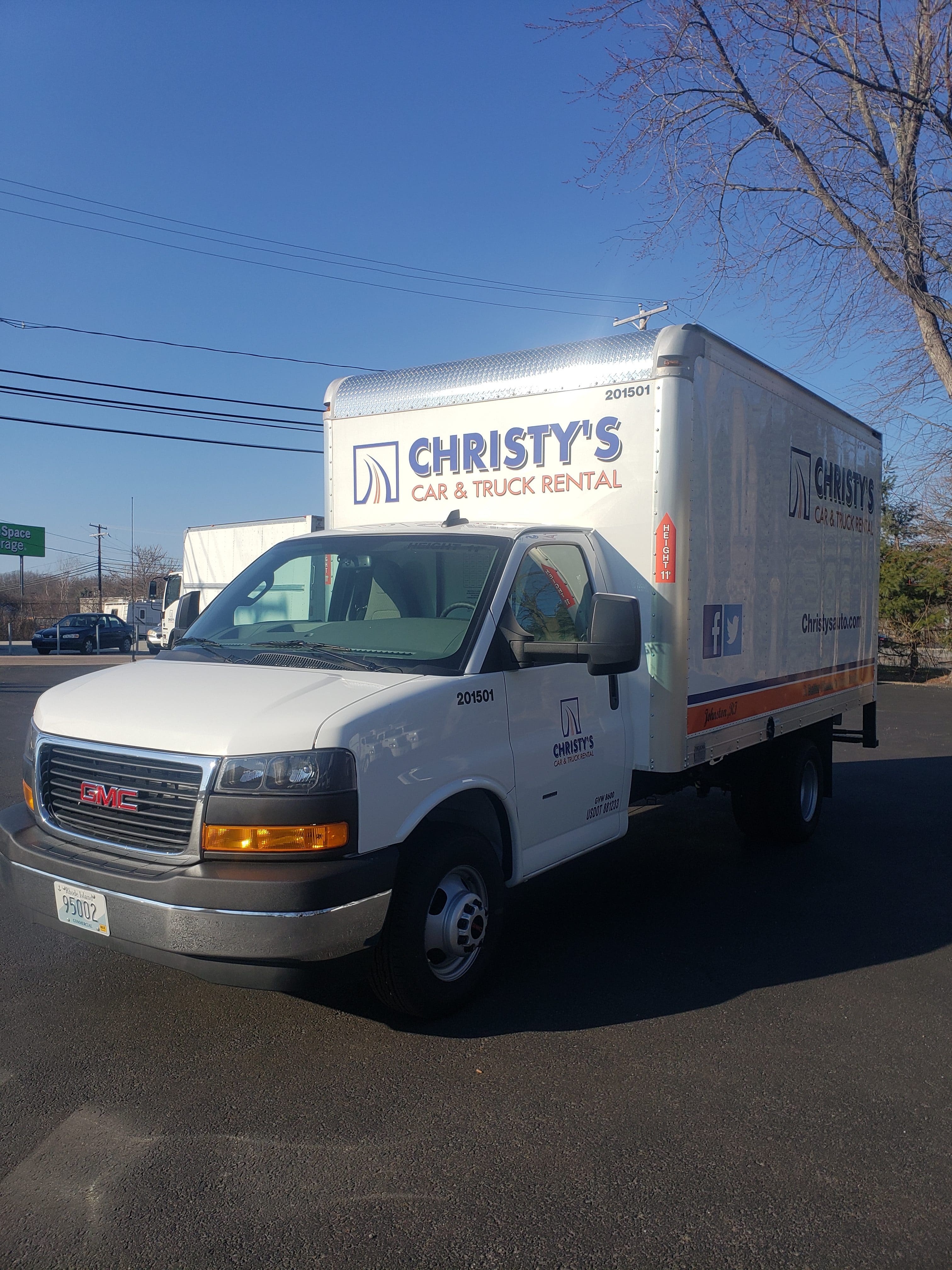 15 ft Truck with Ramp